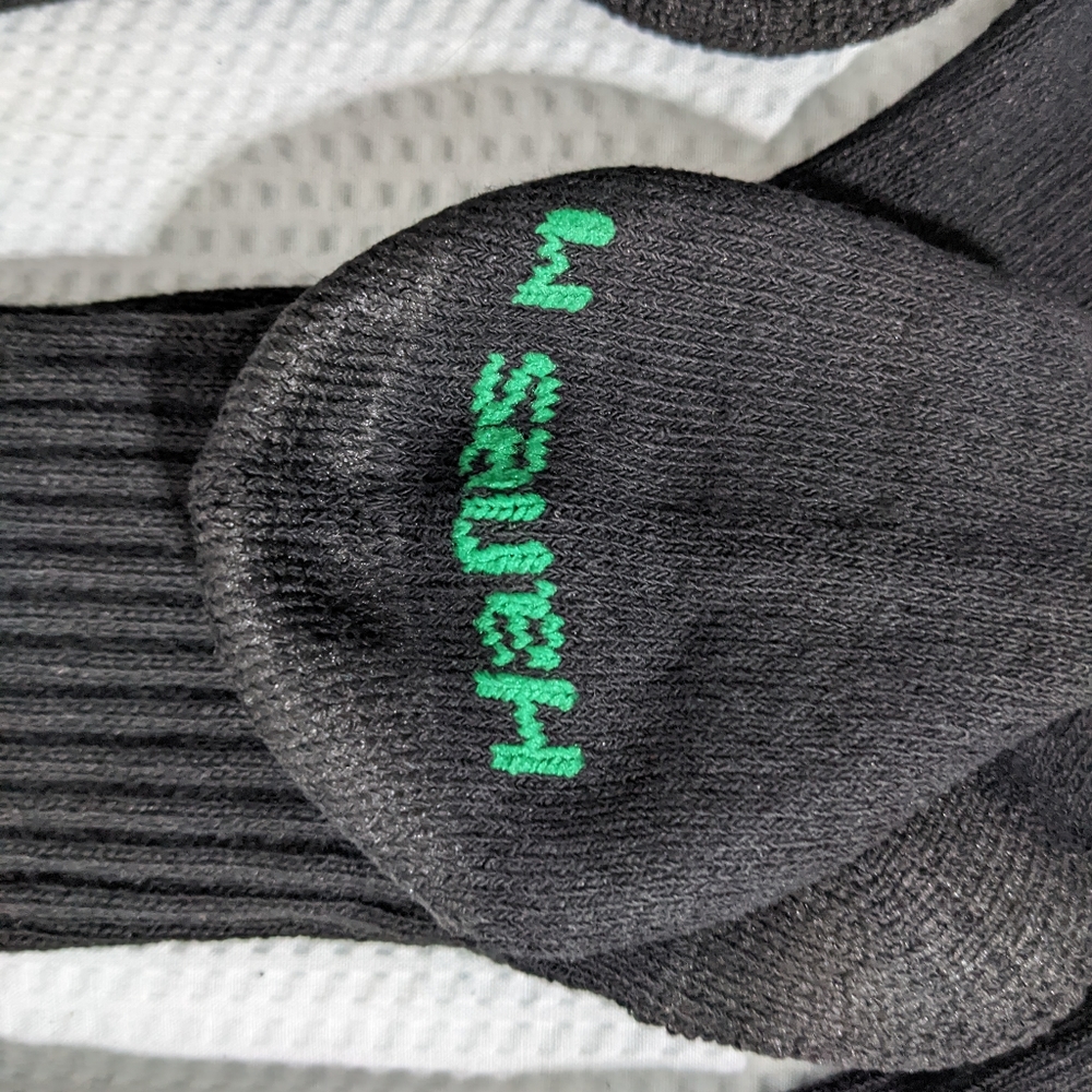 HANES 8 Pair NEW Boys Black Cushion Crew Cut Socks Size 9-2 NEW - Picture 3 of 5
